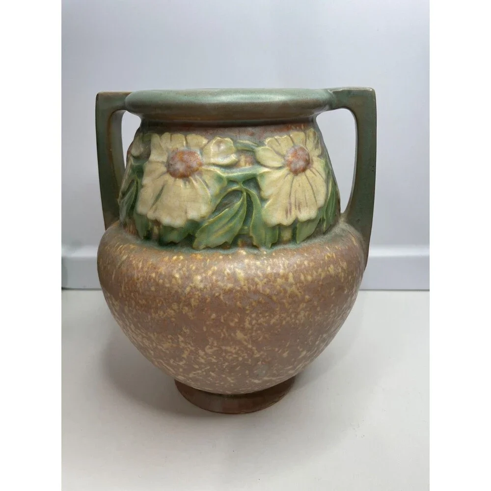 Roseville Art Pottery DAHLROSE Arts & Crafts Handled Vase Variegated Tan 367-8